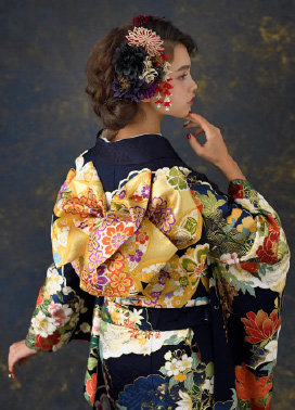 王道華やかの振袖22