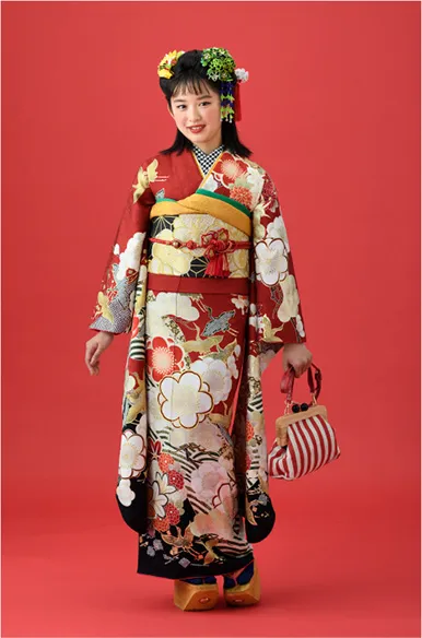 「赤」「白」カラーの振袖1