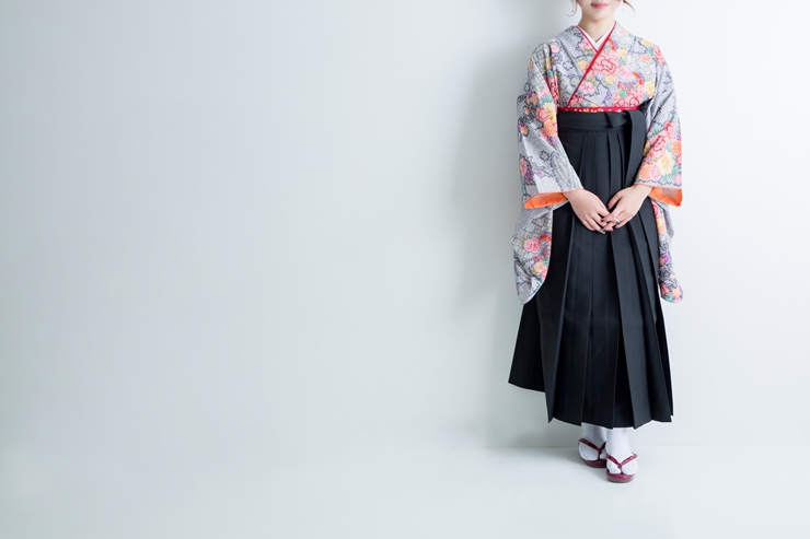 袴姿の写真の撮り方：基本の立ち姿をマスターする
